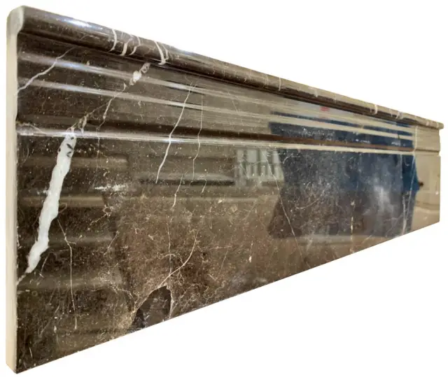 08 Skirting Santa Lurante 60x15