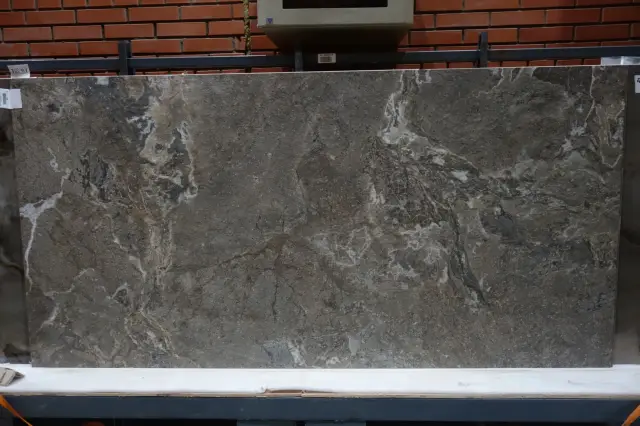 Onyx&More Golden Porphyry Strutturato 6mm 120x240