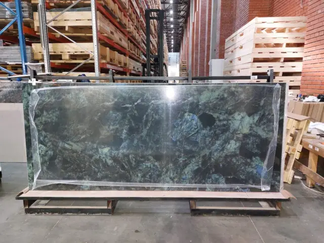 Madagascar Green Polished 120x280